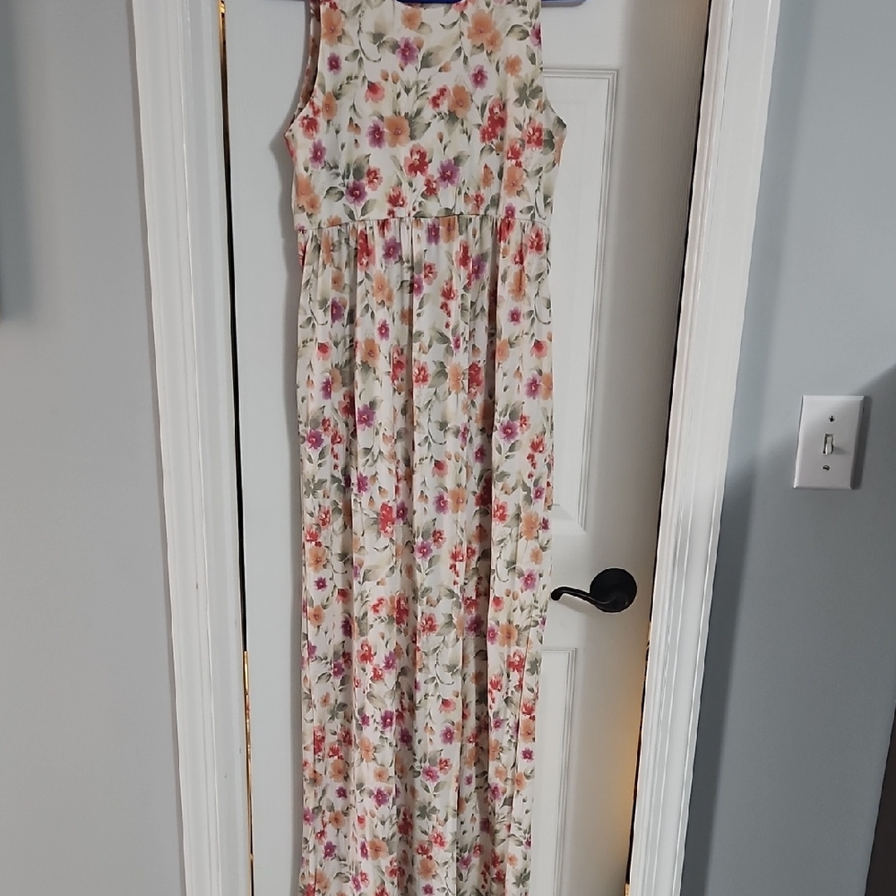 Gently Used Honey & Lace Maxi Dress